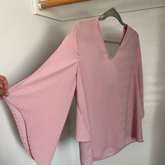 Doe & Rae Anthropologie V Neck Blouse And Split Sleeves - Picture 3 of 5